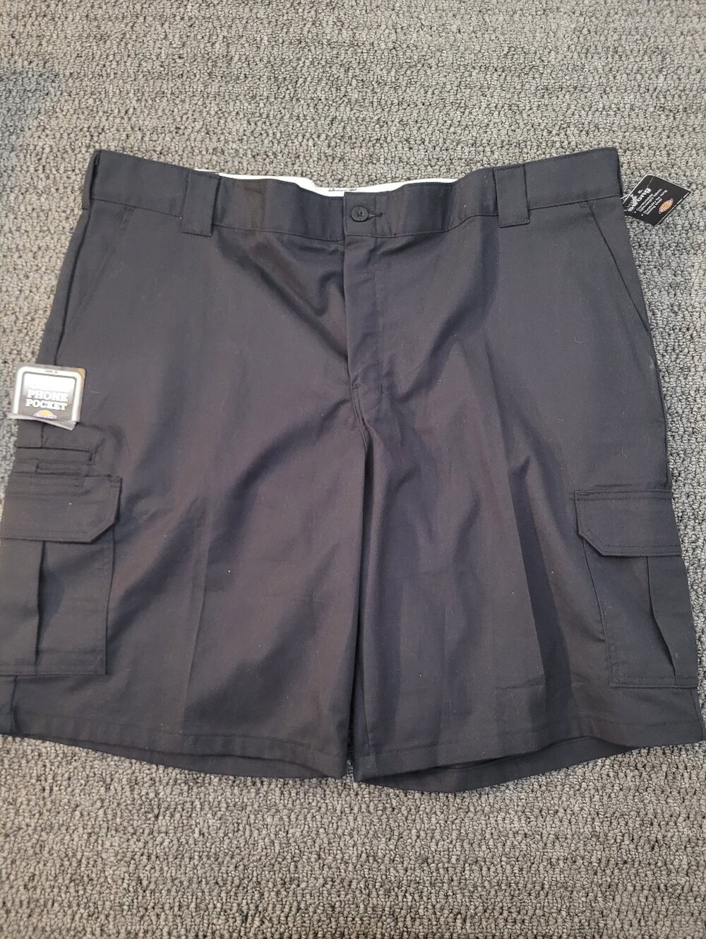 Dickies NWT Men's Cargo Short Size 44